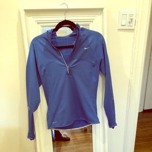 Nike Adriana-Fit Pullover w/ Hood